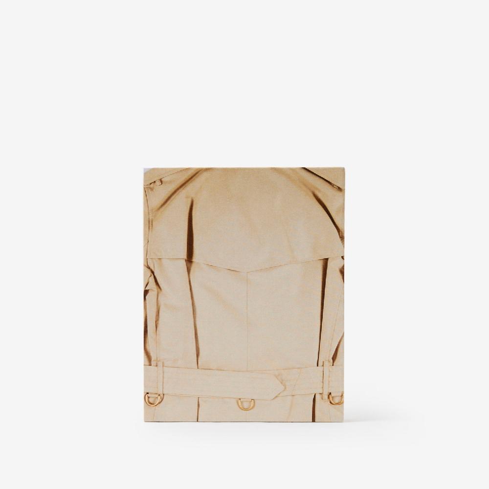 Burberry El libro de BurberryPrecio 195 00 € Últimos 2 días