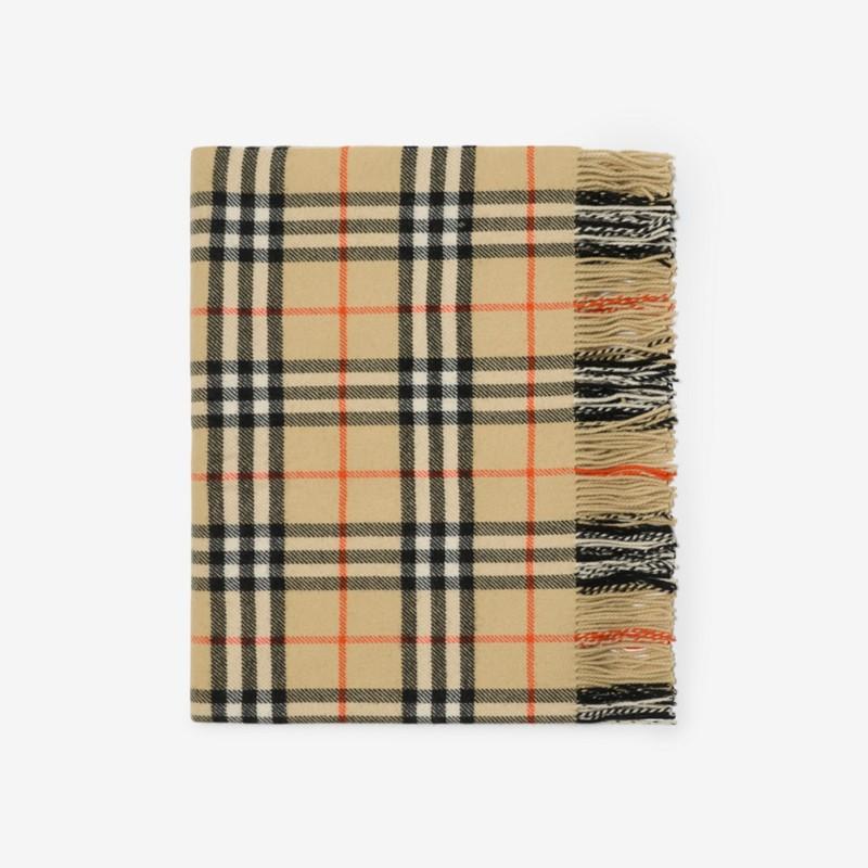 Burberry Manta en lana y cachemir CheckPrecio 1.450 00 €