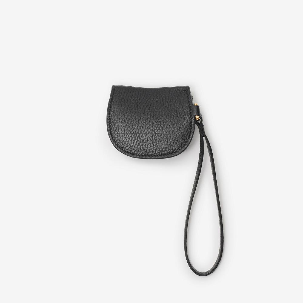 Burberry Funda para AirPods Rocking HorsePrecio 390 00 € COMPRAR AHORA