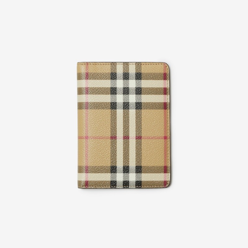 Burberry Funda para pasaporte CheckPrecio 290 00 € Personalizable con iniciales Rebajas