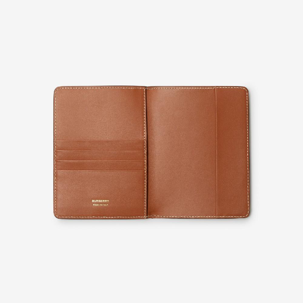 Burberry Funda para pasaporte CheckPrecio 290 00 € Personalizable con iniciales Rebajas
