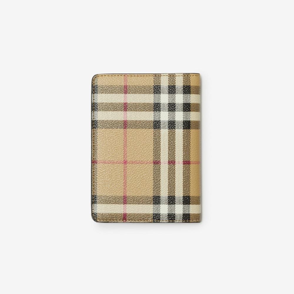 Burberry Funda para pasaporte CheckPrecio 290 00 € Personalizable con iniciales Rebajas