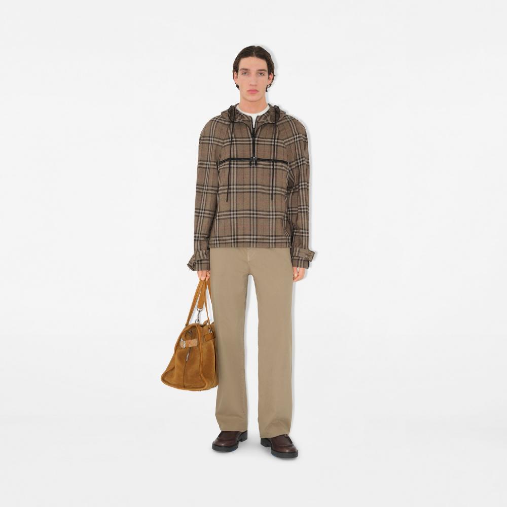 Burberry Chaqueta en mezcla de seda Check con cremallera parcialPrecio 2.250 00 € Pasarela Liquidación