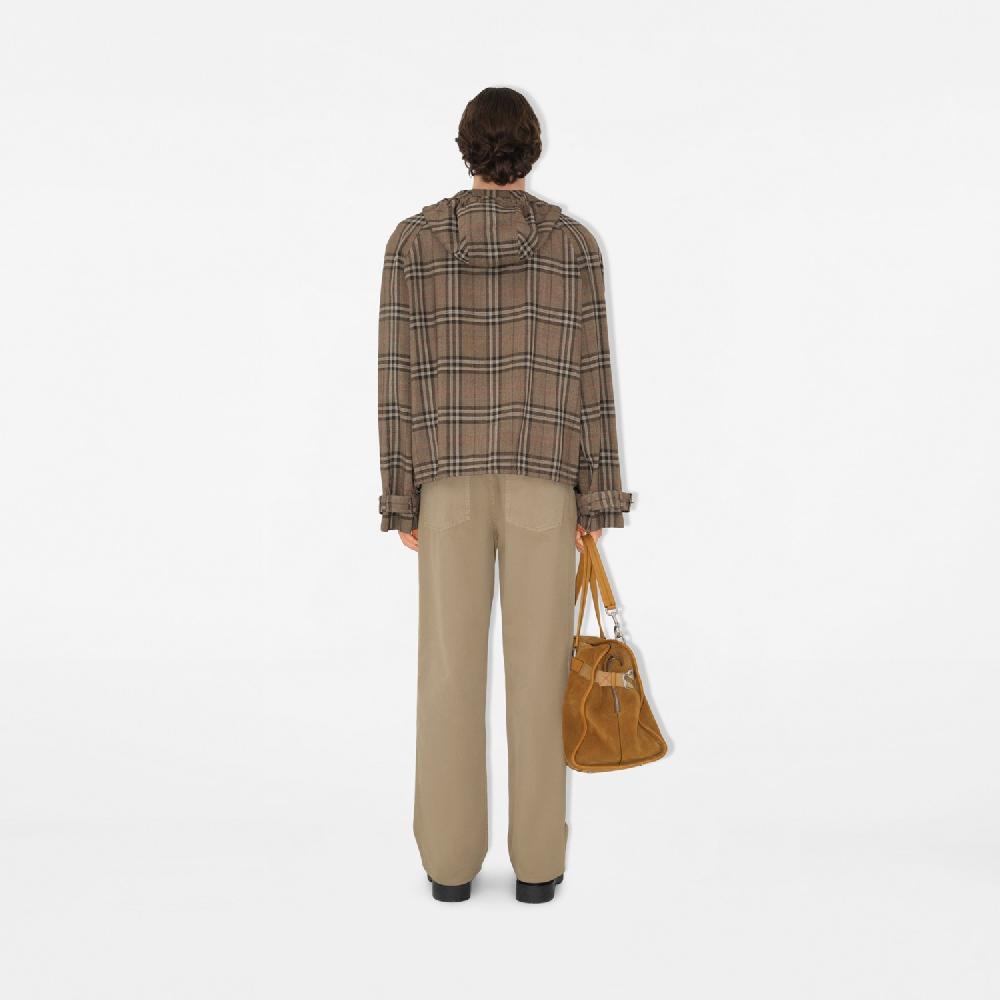 Burberry Chaqueta en mezcla de seda Check con cremallera parcialPrecio 2.250 00 € Pasarela Liquidación
