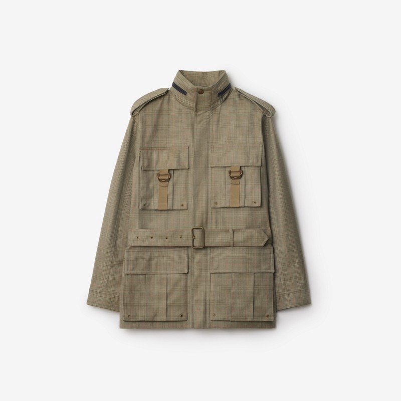 Burberry Chaqueta campera en lana encoladaPrecio 3.250 00 € Pasarela
