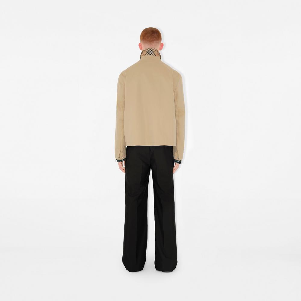 Burberry Chaqueta Harrington en gabardinaPrecio 1.690 00 € Los más vendidos