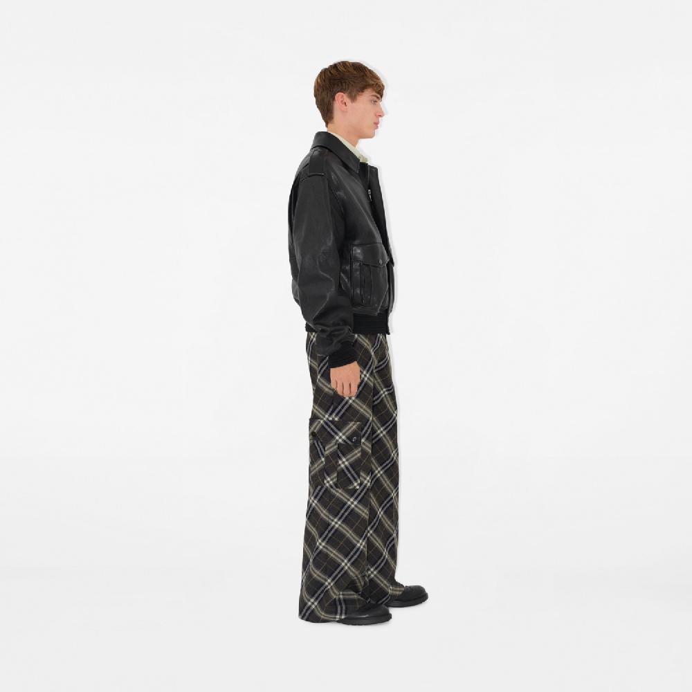 Burberry Cazadora bomber en pielPrecio 4.490 00 € Envío gratis