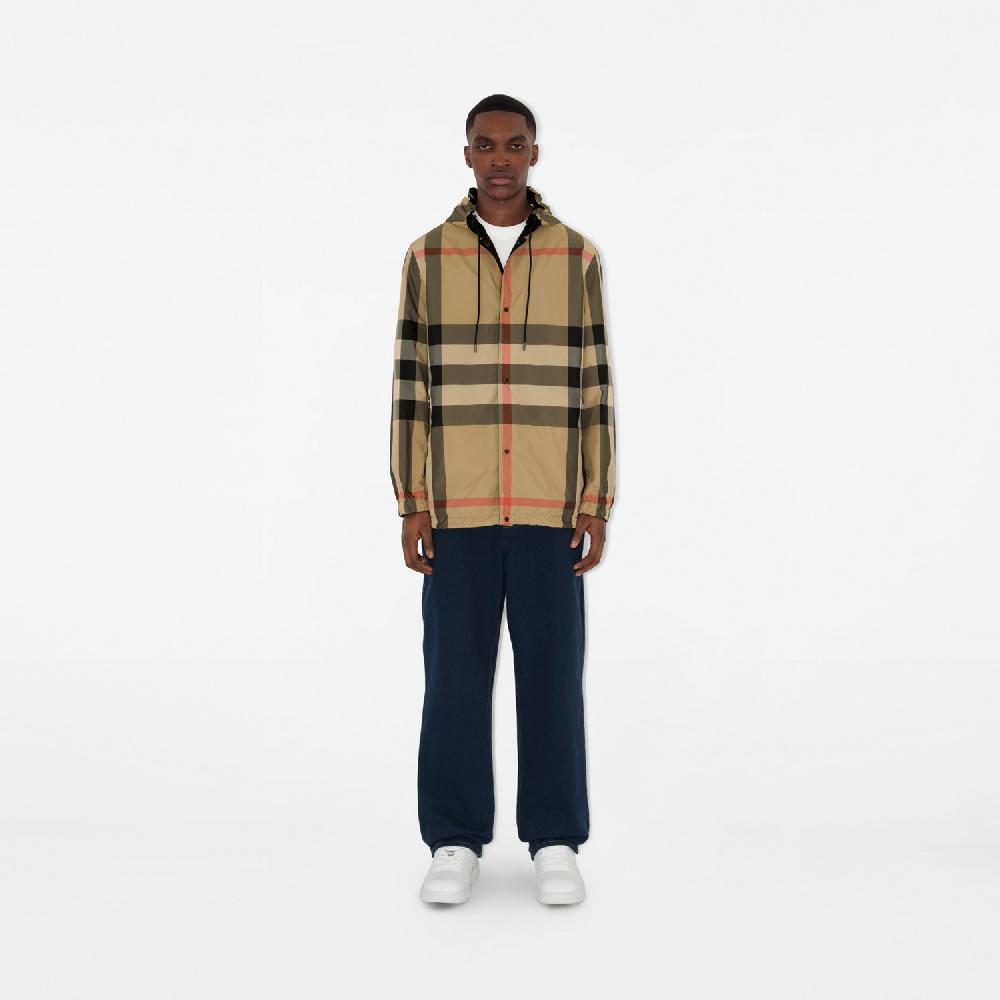 Burberry Chaqueta reversible CheckPrecio 1.350 00 € Últimos 3 días