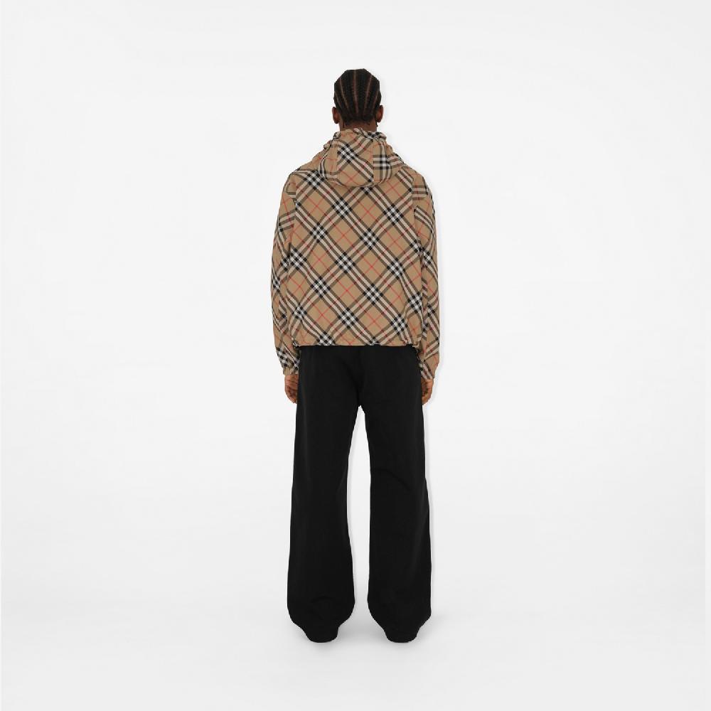 Burberry Chaqueta reversible CheckPrecio 1.490 00 € COMPRAR AHORA