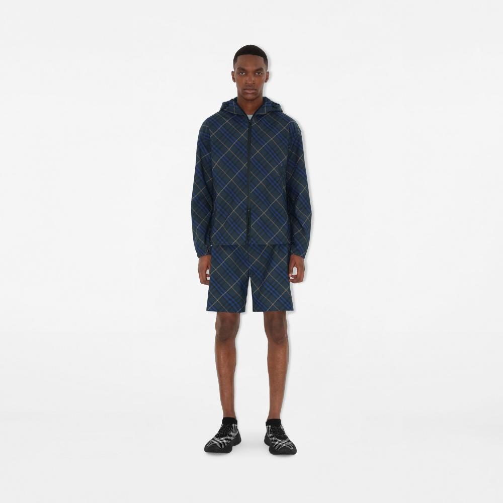 Burberry Chaqueta en sarga CheckPrecio 1.390 00 € Promoción por tiempo limitado