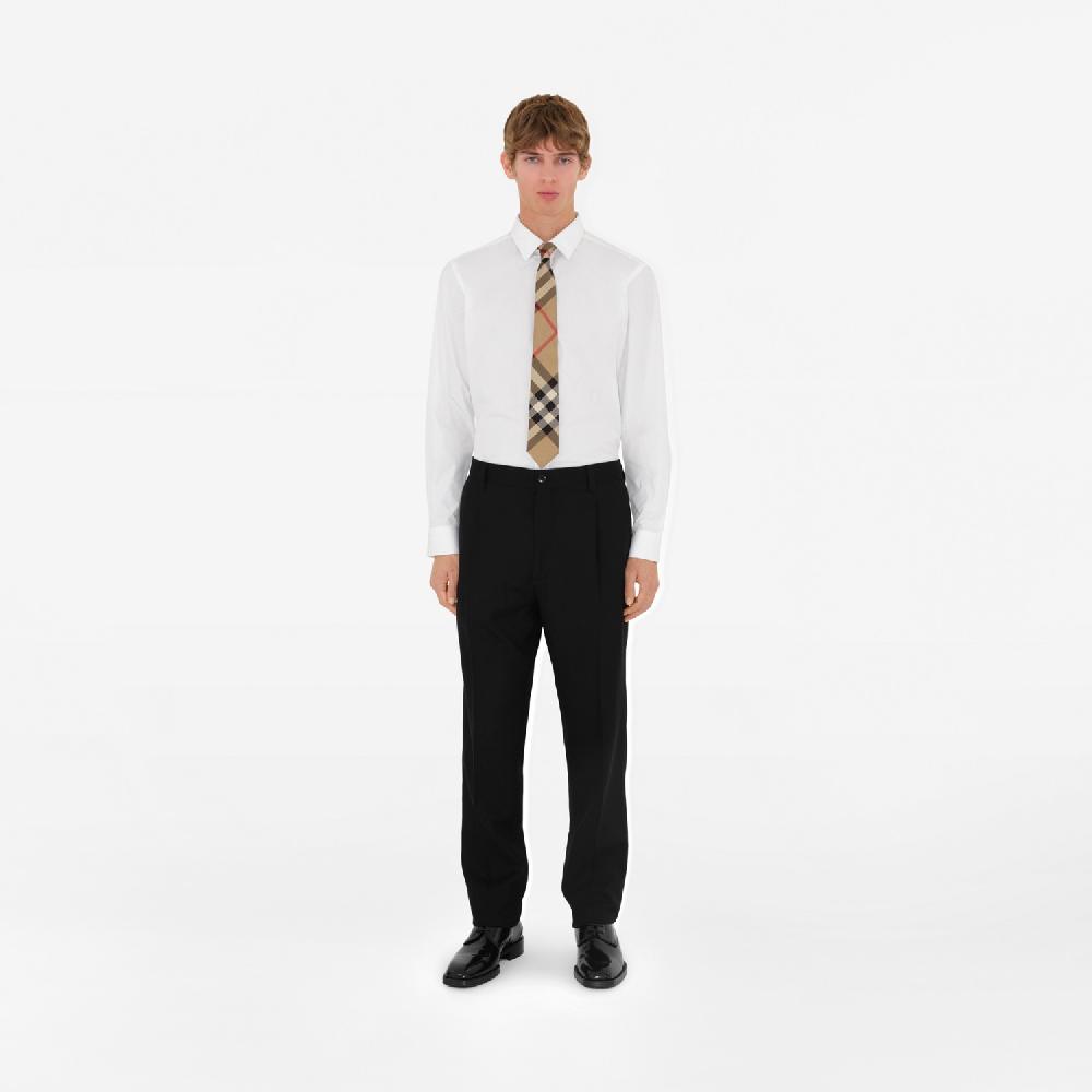 Burberry Corbata en seda CheckPrecio 190 00 € Nuevamente disponible Oferta especial de fábrica