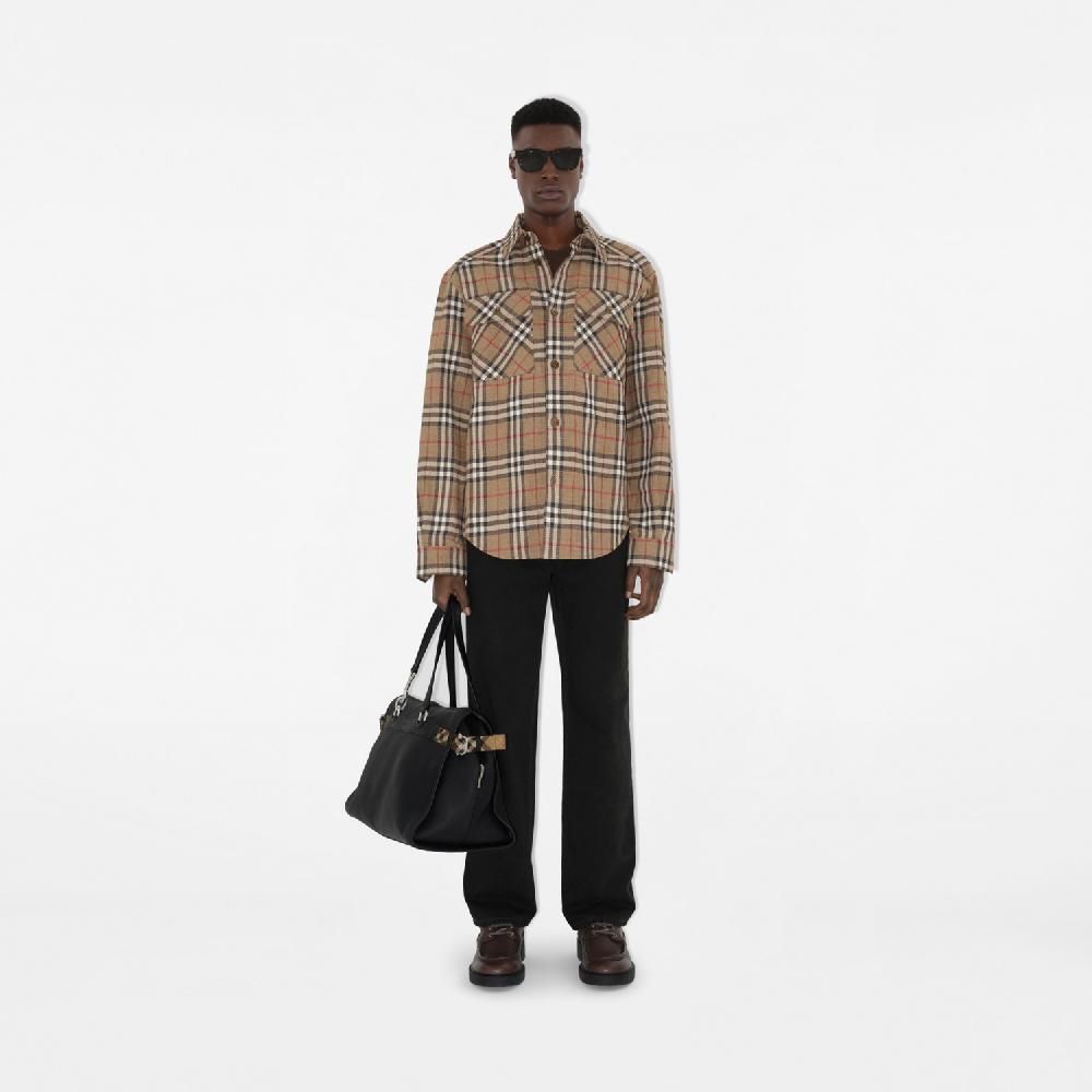 Burberry Camisa oversize en algodón y lino CheckPrecio 990 00 € Novedades Precios de Black Friday