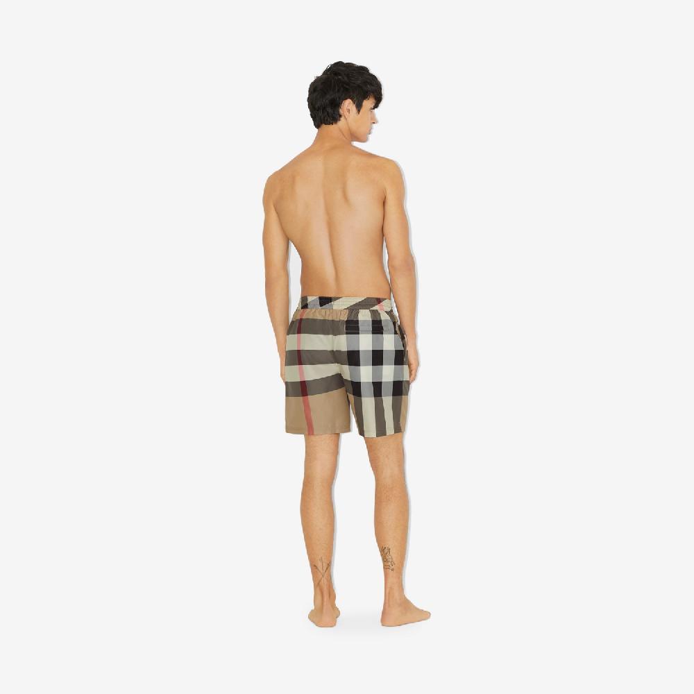 Burberry Bañador CheckPrecio 390 00 € Novedades Oferta exclusiva