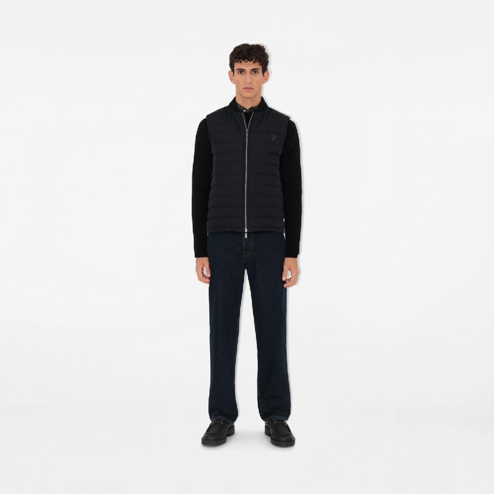 Burberry Chaleco de plumasPrecio 1.090 00 € Envío gratis