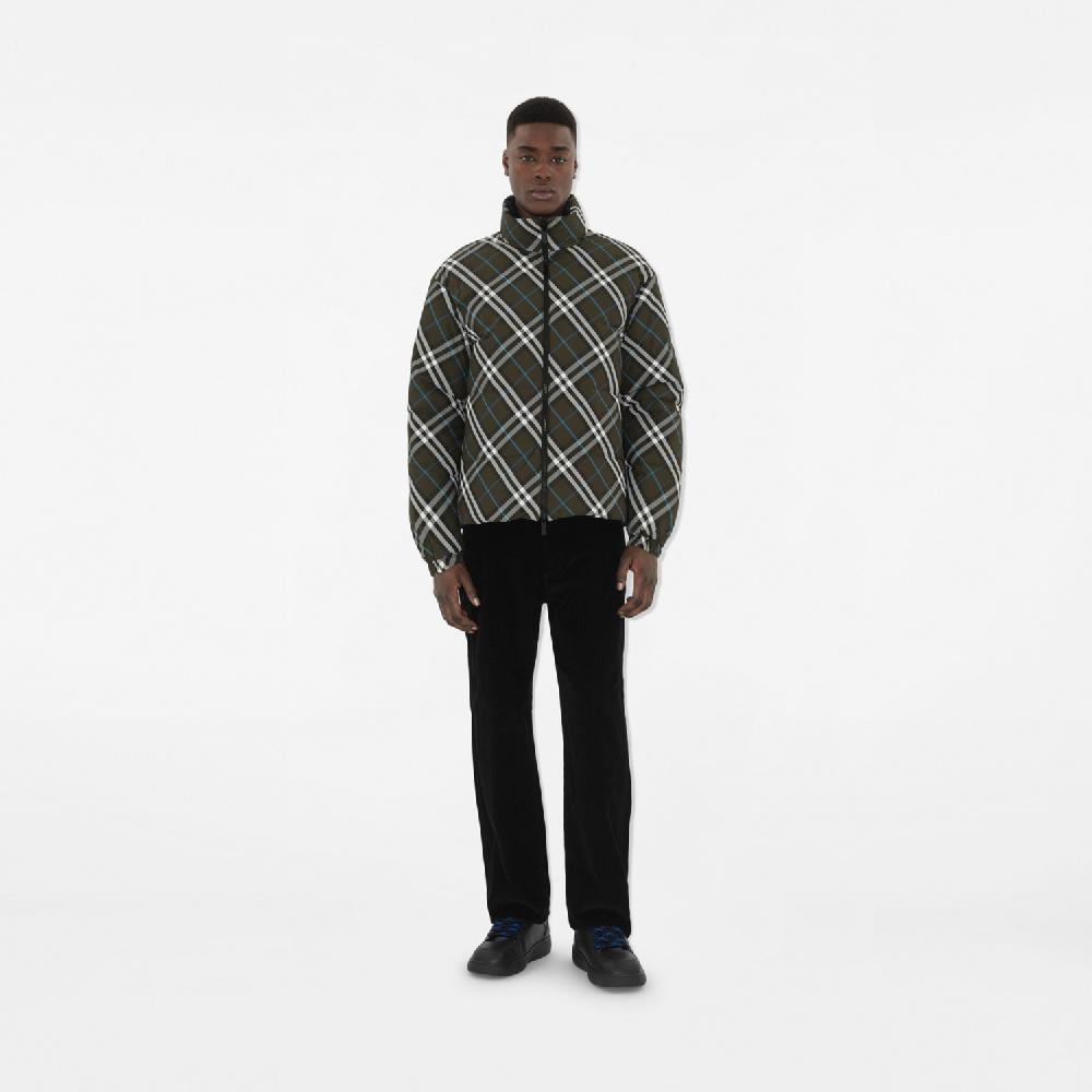 Burberry Chaqueta de plumas reversible en nailon CheckPrecio 1.690 00 € Últimos 2 días