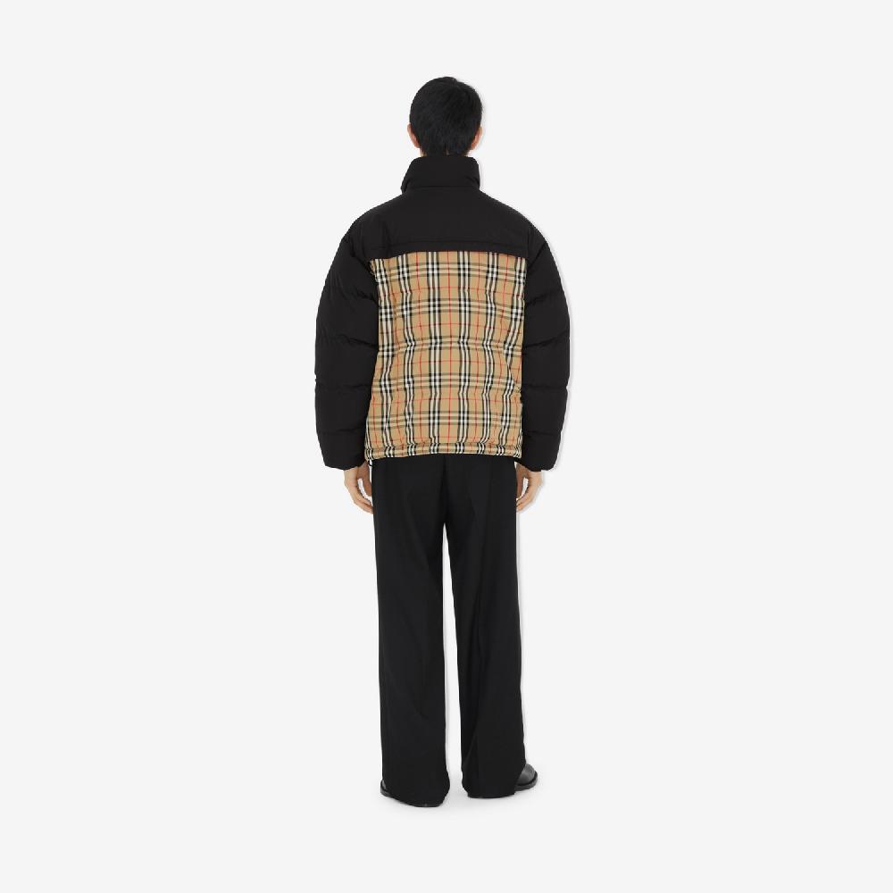 Burberry Chaqueta de plumas reversible CheckPrecio 1.890 00 € Liquidación