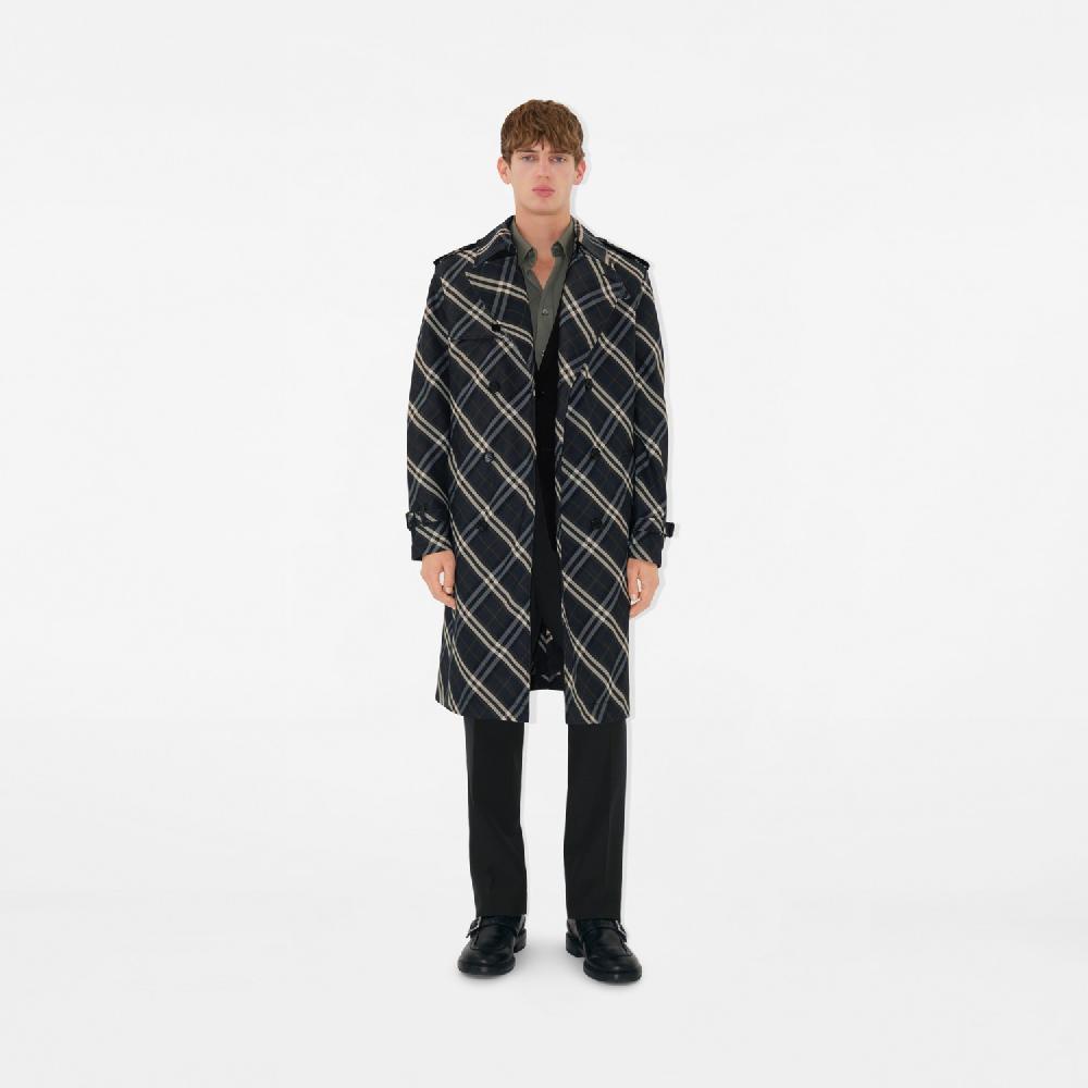 Burberry Trench coat Check largoPrecio 2.250 00 € Grandes ahorros