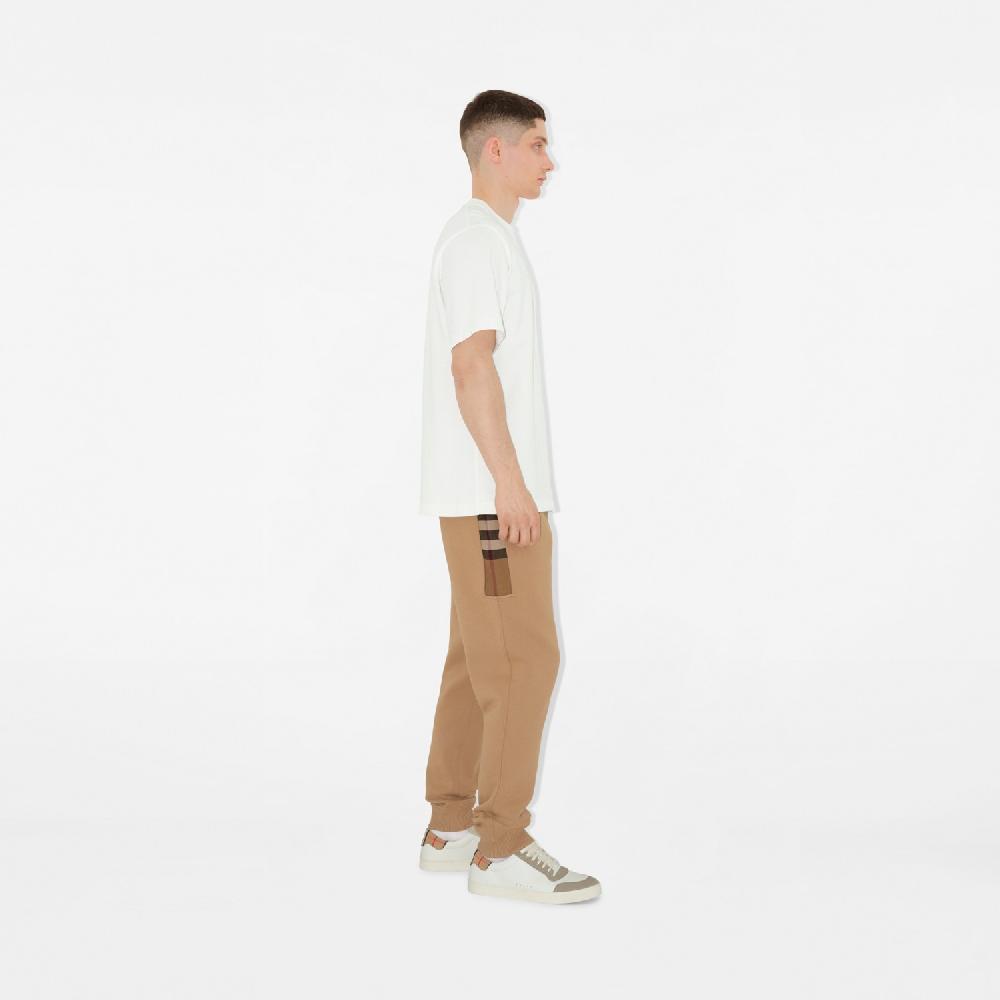 Burberry Pantalones de jogging en mezcla de algodón con paneles CheckPrecio 620 00 € Disponibilidad limitada Rebajas online