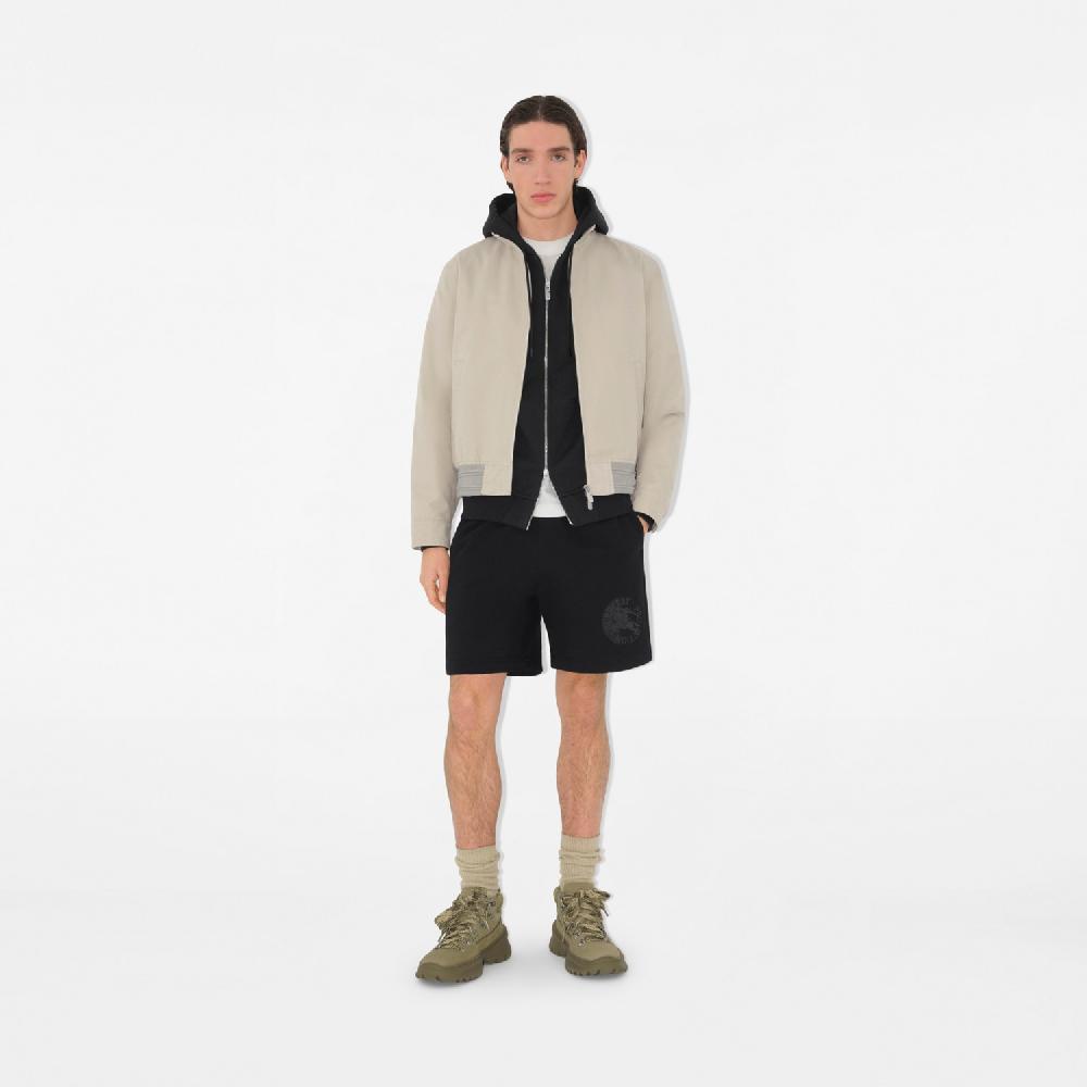 Burberry Pantalones cortos en algodón con EKDPrecio 530 00 € Novedades Últimos 3 días
