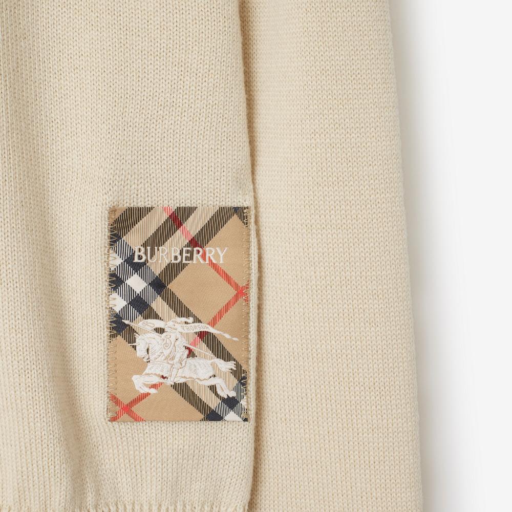 Burberry Jersey en lana con etiqueta CheckPrecio 860 00 € Promoción trimestral