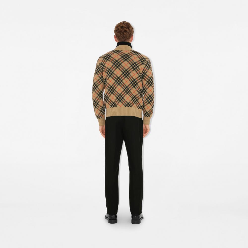 Burberry Cazadora bomber en cachemir CheckPrecio 1.590 00 € Ofertas de temporada