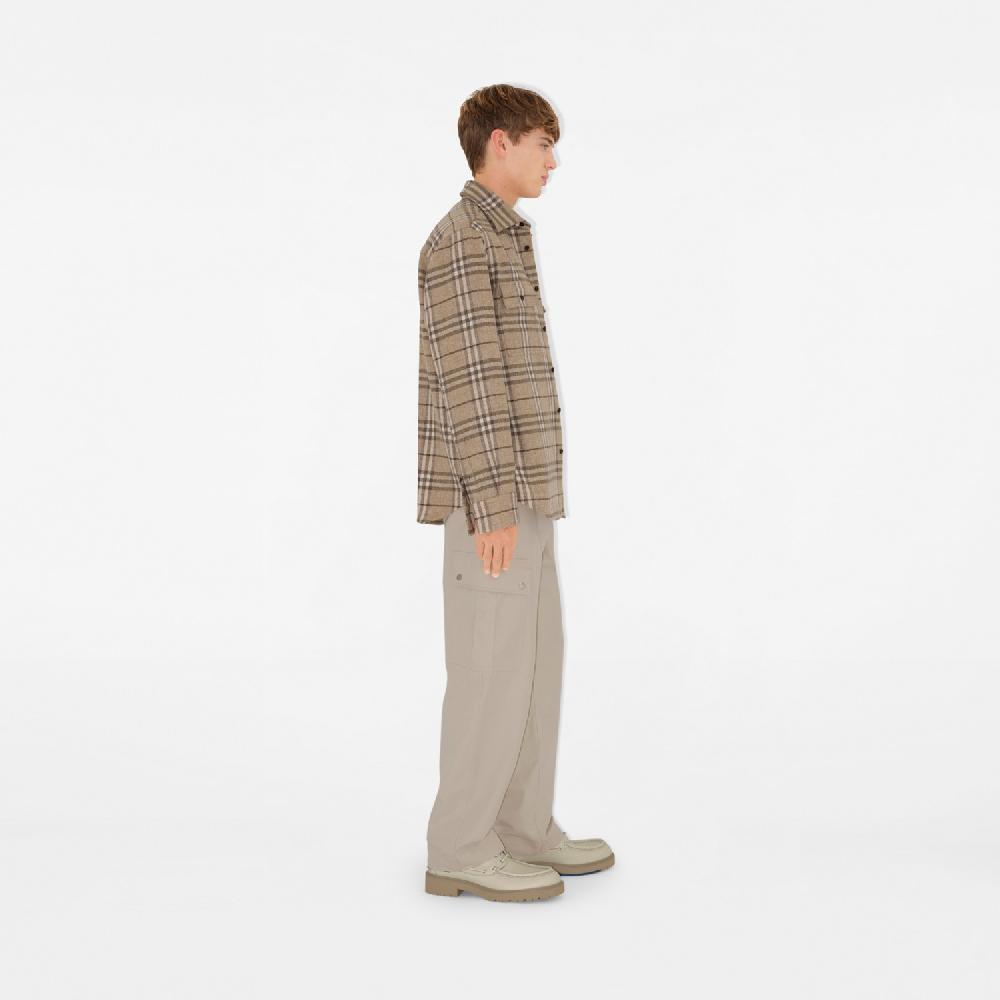 Burberry Camisa oversize en lana CheckPrecio 790 00 € Precio ultrabajo