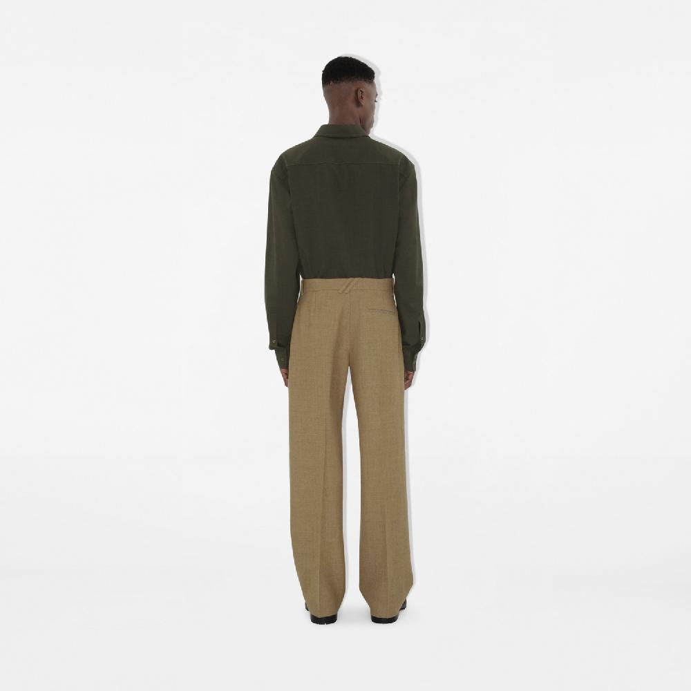 Burberry Pantalones de vestir en lanaPrecio 1.090 00 € Novedades Últimos 3 días