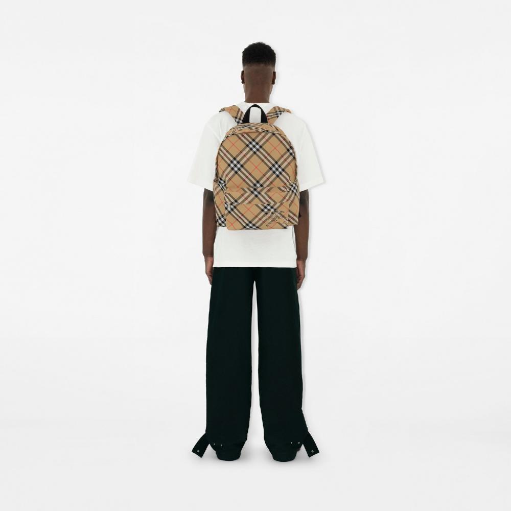 Burberry Mochila CheckPrecio 1.250 00 € Limitado a 3 días