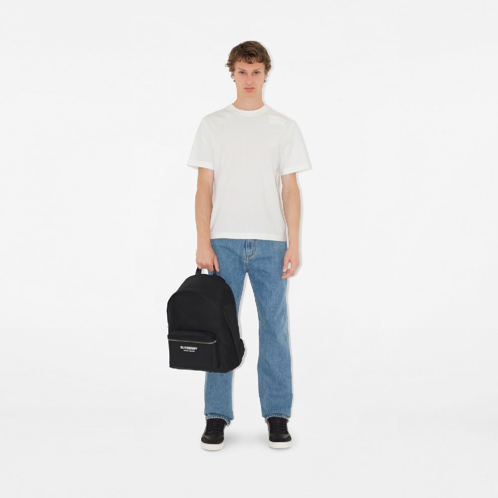 Burberry Mochila en nailonPrecio 950 00 € Ofertas de temporada