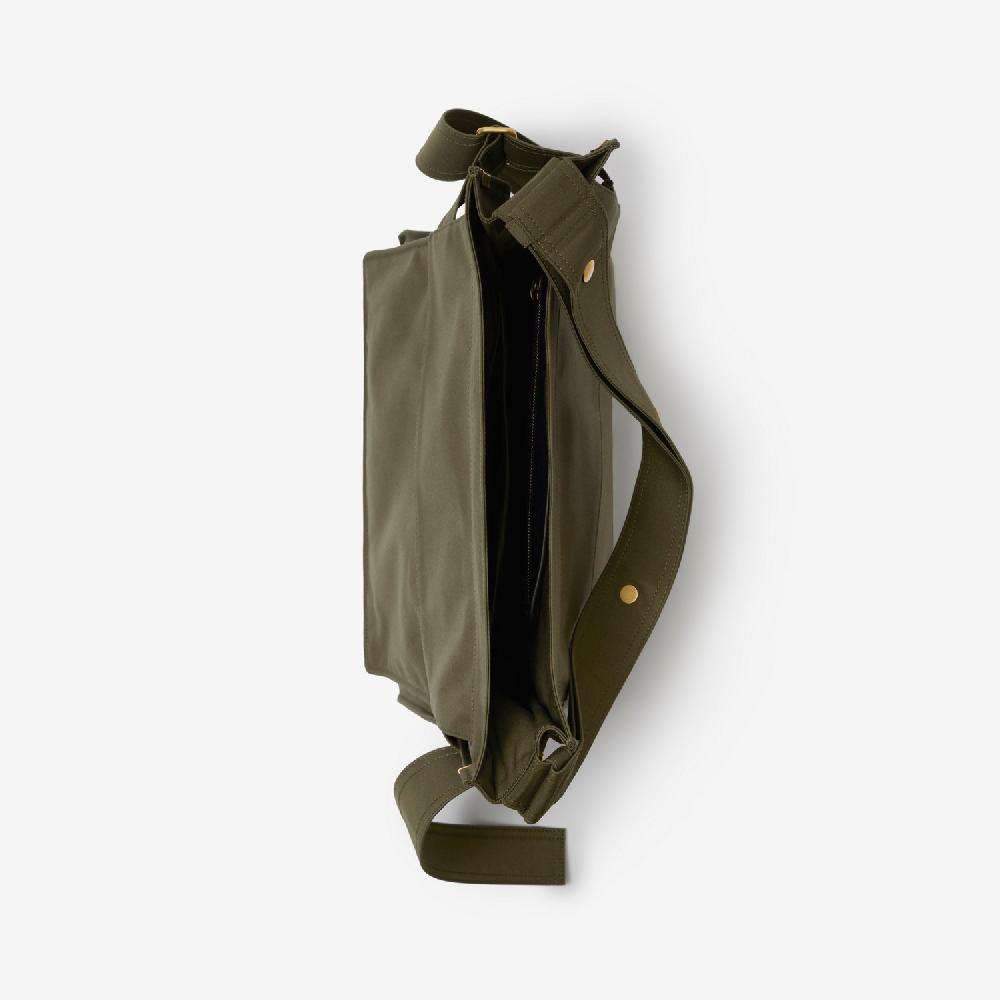 Burberry Bolso tote Trench medianoPrecio 1.490 00 € Rebajas de fábrica