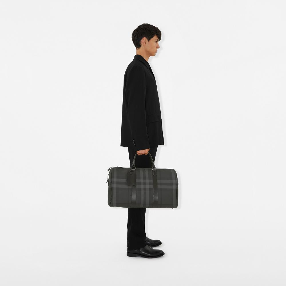 Burberry Bolso de viaje BostonPrecio 1.890 00 € Personalizable con iniciales Oferta especial de fábrica