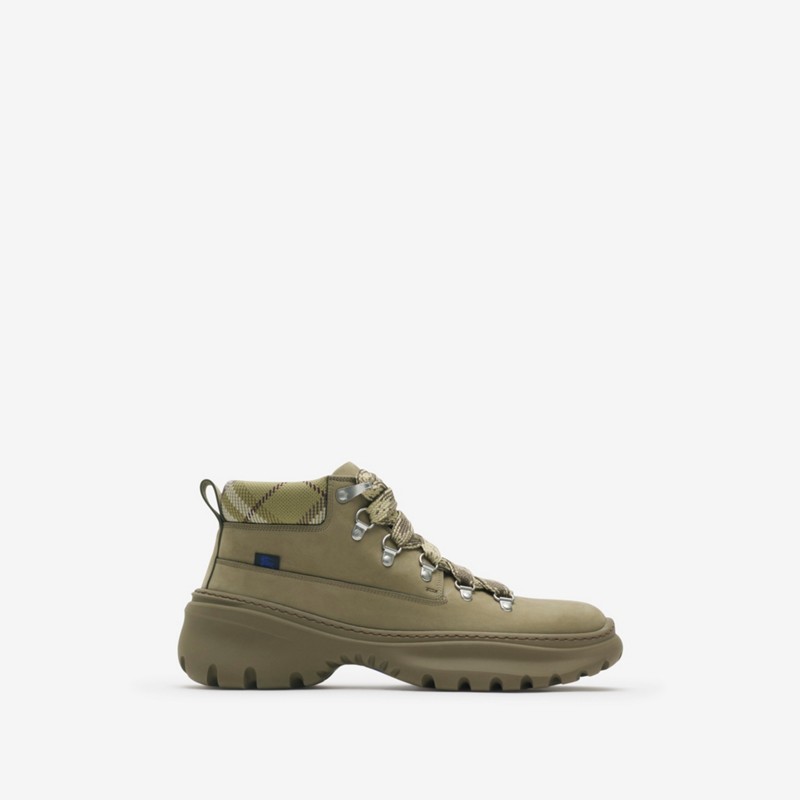 Burberry Botas estilo montaña Scoot en piel nobukPrecio 920 00 € Ofertas de temporada