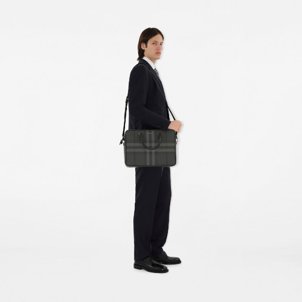 Burberry Maletín AinsworthPrecio 1.590 00 € Grandes ahorros