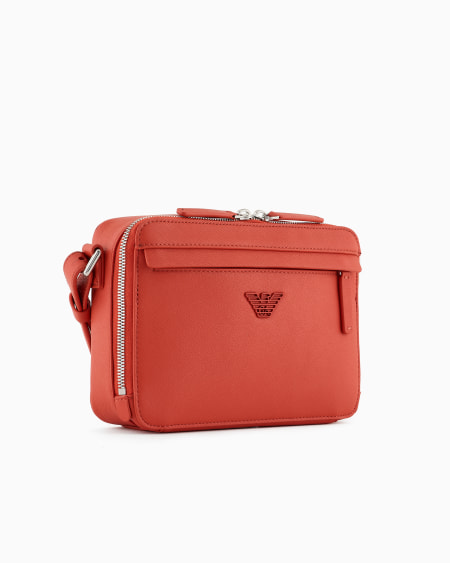 ﻿Armani Minifunda para cámara de piel saffiano regenerada con placa de águila ASV Superdescuento