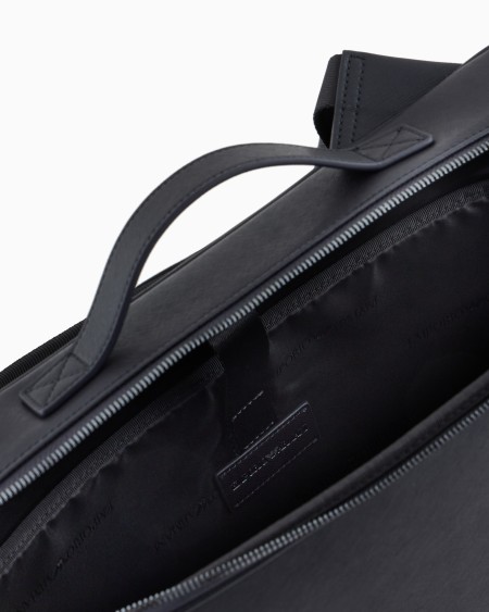 Armani Bolso modelo business con tirantes en piel saffiano regenerada y nailon reciclado ASV Limitado a 3 días