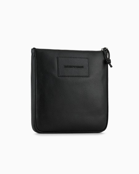 Armani Bandolera plana de piel abatanada Ofertas de temporada