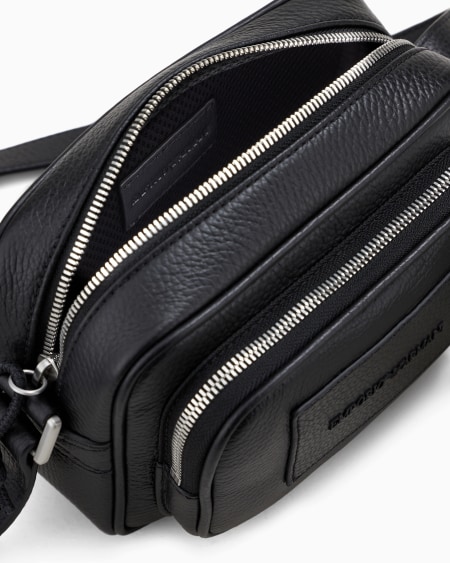 Armani Funda para cámara de piel abatanada con bandolera Ofertas especiales