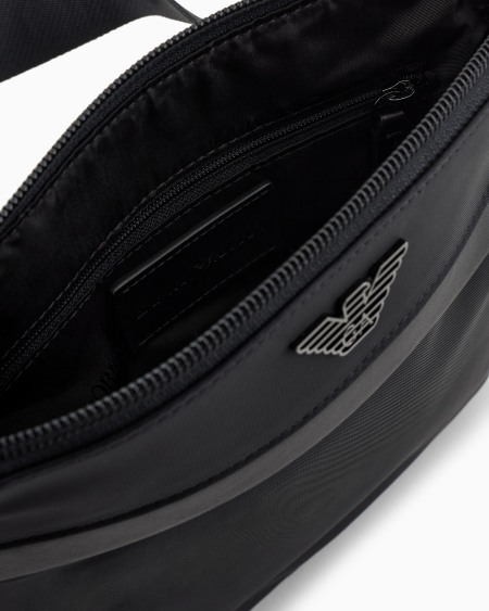 Armani Bandolera plana de nailon reciclado ASV Rebajas
