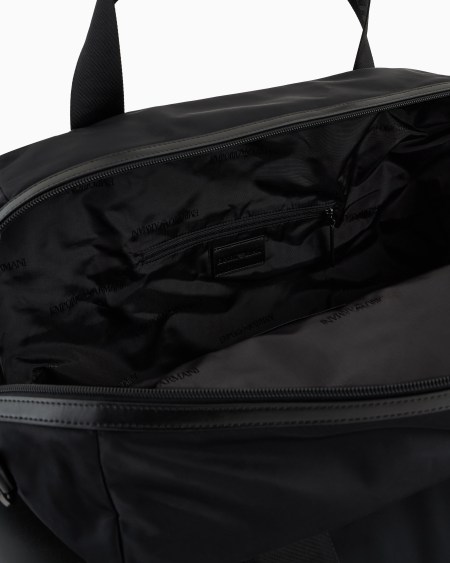 Armani Bolsa de gimnasio en nailon reciclado ASV Venta caliente