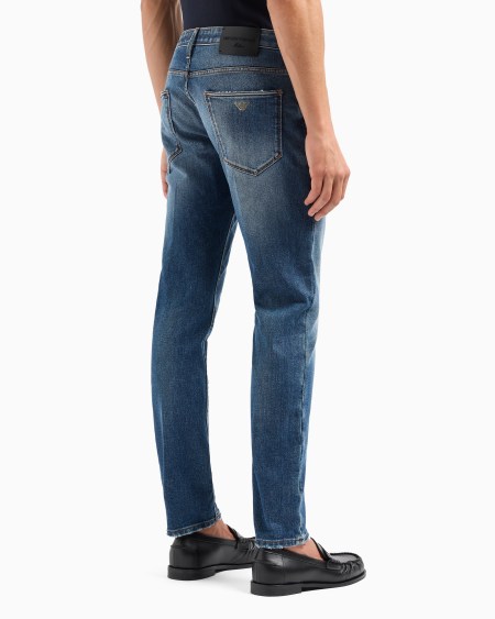 Armani Vaqueros J06 slim fit en denim lavado con líneas de efecto usado Precios de Black Friday