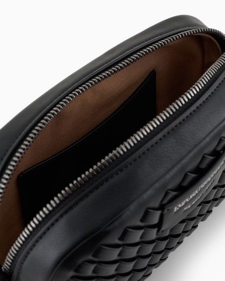 Armani Funda para cámara de piel trenzada con bandolera de cadena Descuento