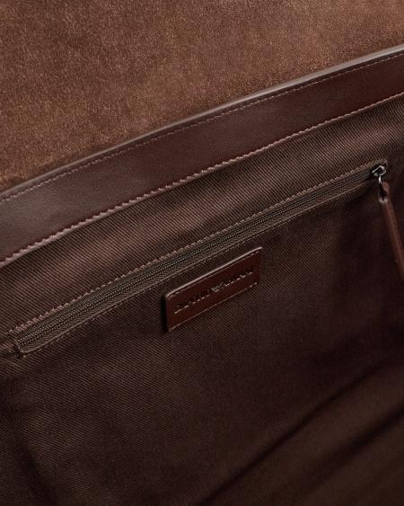 Armani Bolso de mano en ante con hebilla y bandolera Rebajas de fin de temporada