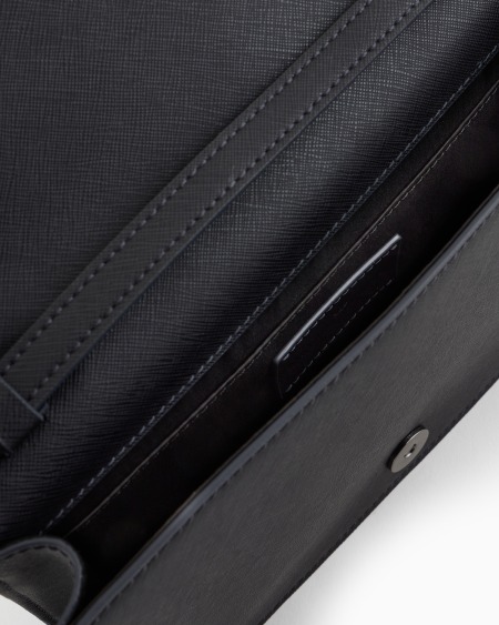 Armani Bolso bandolera con solapa en piel saffiano regenerada y nailon reciclado ASV Mejor oferta