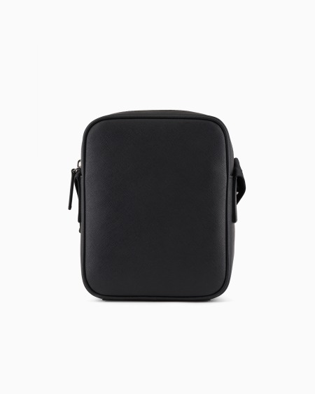 Armani Bolso bandolera de piel saffiano regenerada con placa de águila ASV Último día