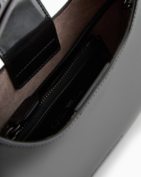 Armani Bolso hobo pequeño de charol con asa de metal con logotipo Últimos 3 días