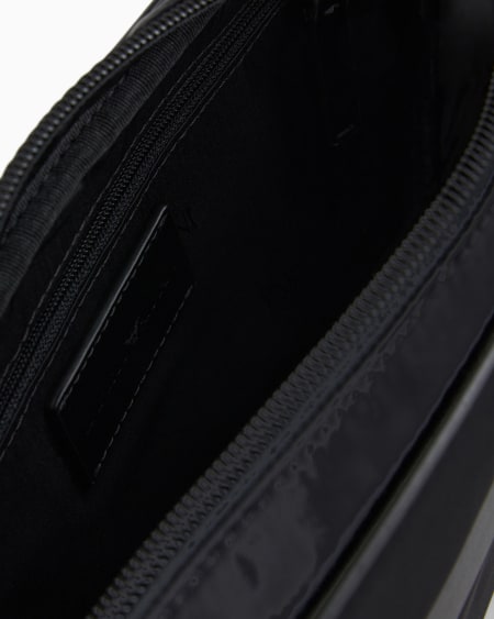 Armani Bolso bandolera de nailon reciclado ASV Venta caliente
