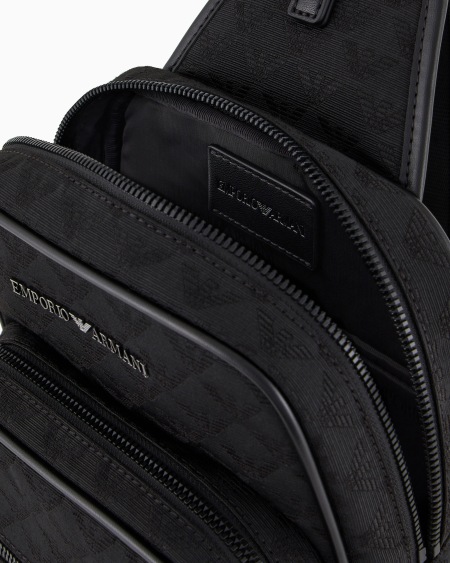 Armani Mochila de un solo tirante de nailon con motivo integral de águila en tejido jacquard Gran oferta