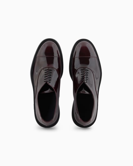 Armani Oxford de charol Tienda de fábrica