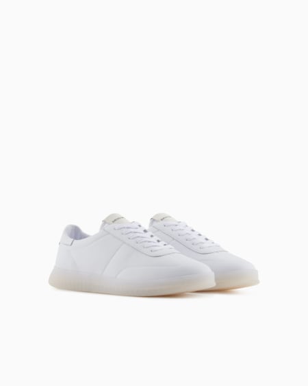 Armani Deportivas de piel con suela semitransparente 2025
