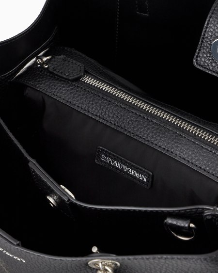 Armani Bolso shopper con efecto graneado y colgante de águila Promoción trimestral